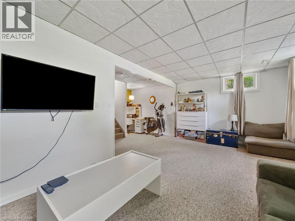 12 Easy Street Property Photo 27