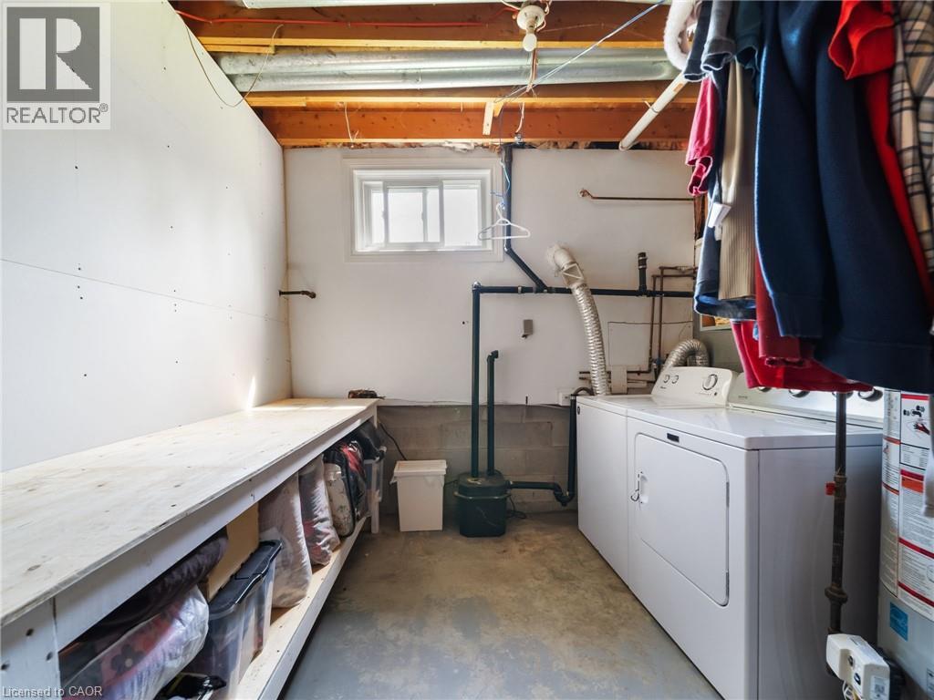 12 Easy Street Property Photo 32