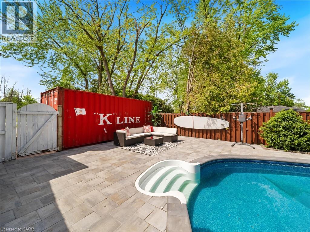 12 Easy Street Property Photo 41