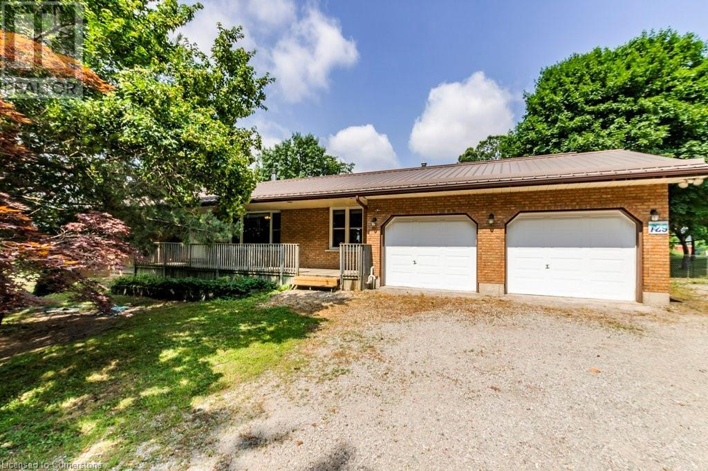 729 Highway 6 Property Photo 1