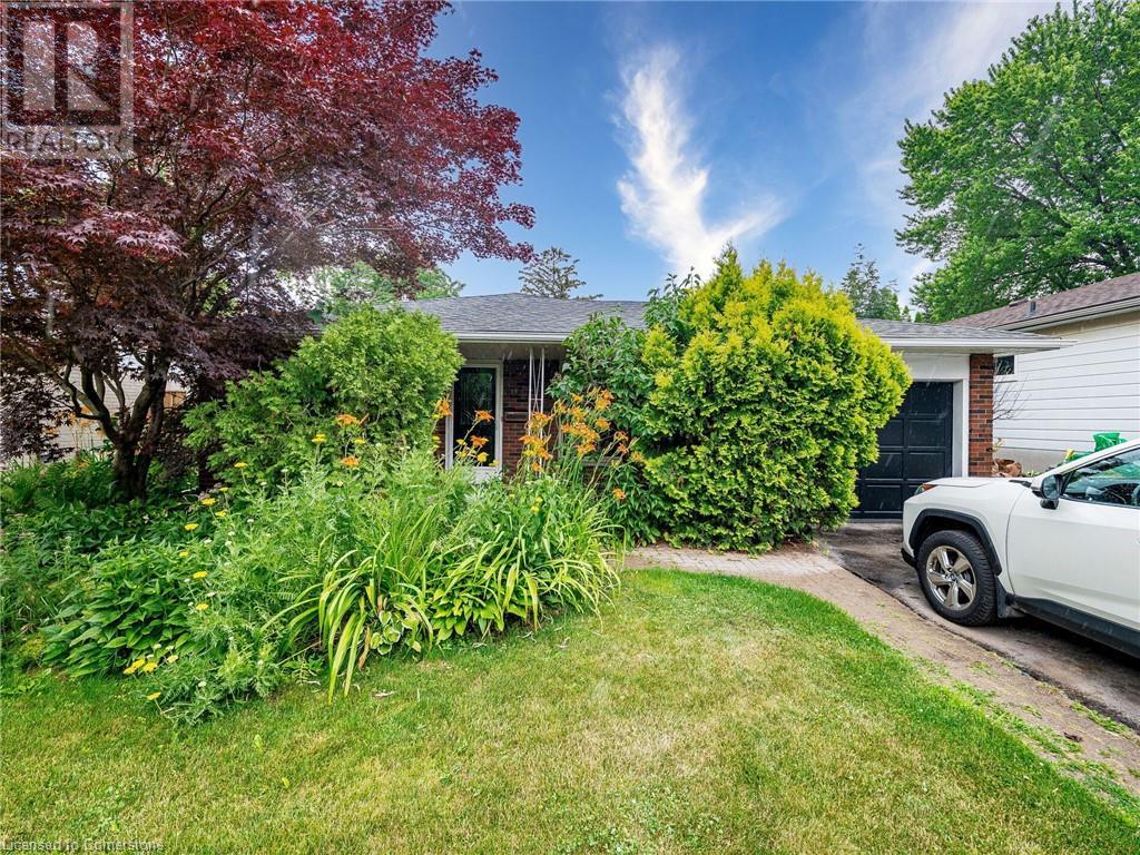 637 Artreva Crescent Property Photo 1