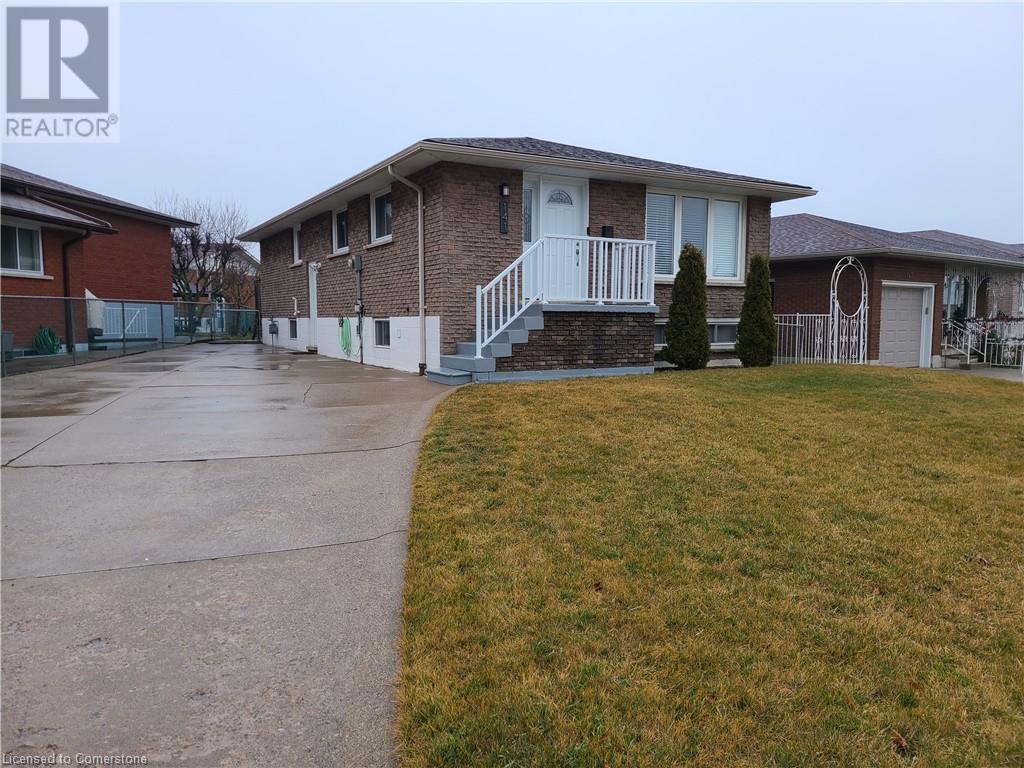 141 Marcella Crescent Unit# 1 (main Floor) Property Photo 1