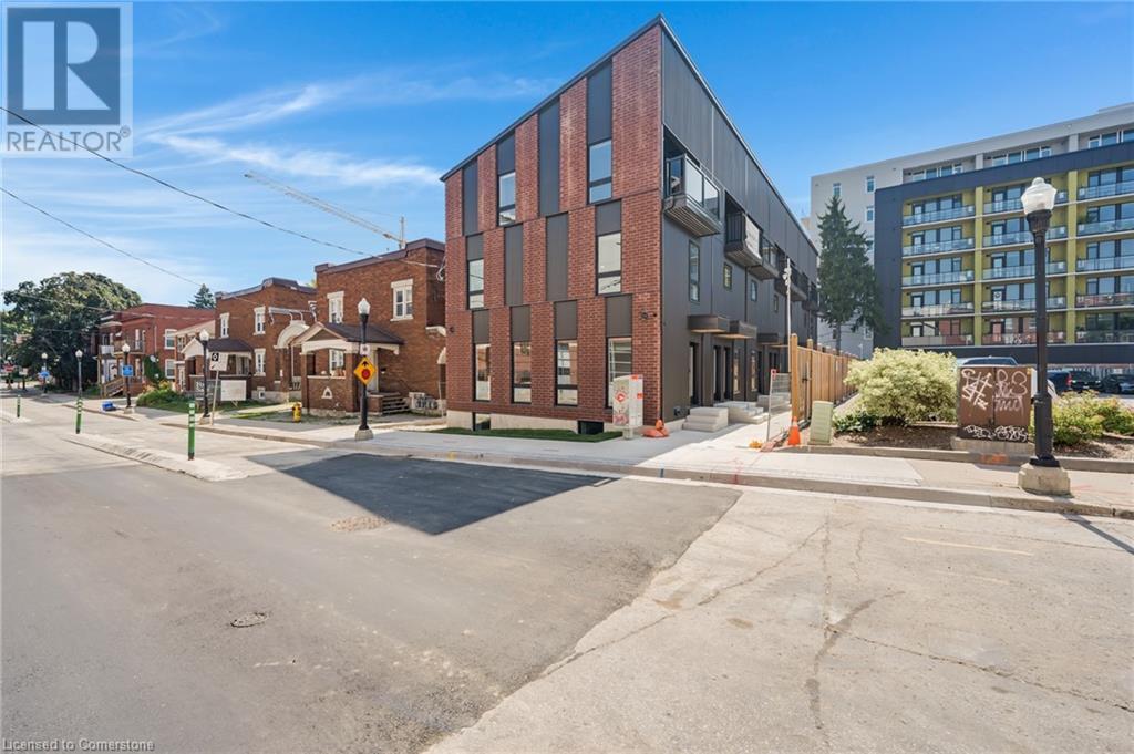 15 CEDAR Street Unit# 1