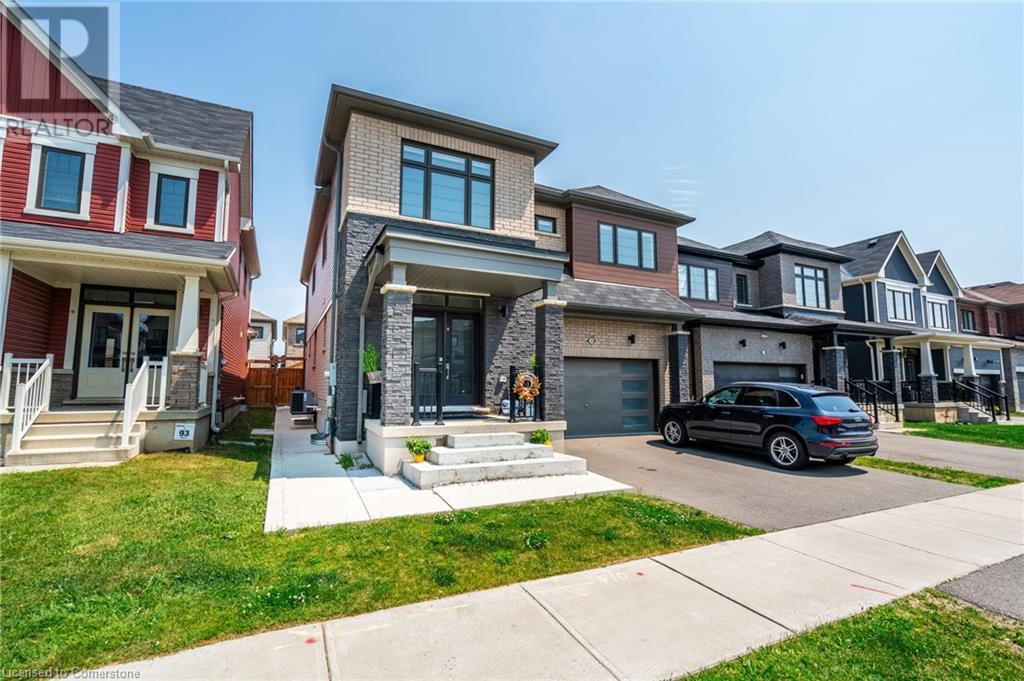 28 MALCOLM Crescent