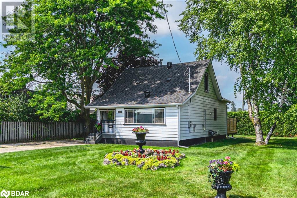 104 Moberly Street Property Photo 1