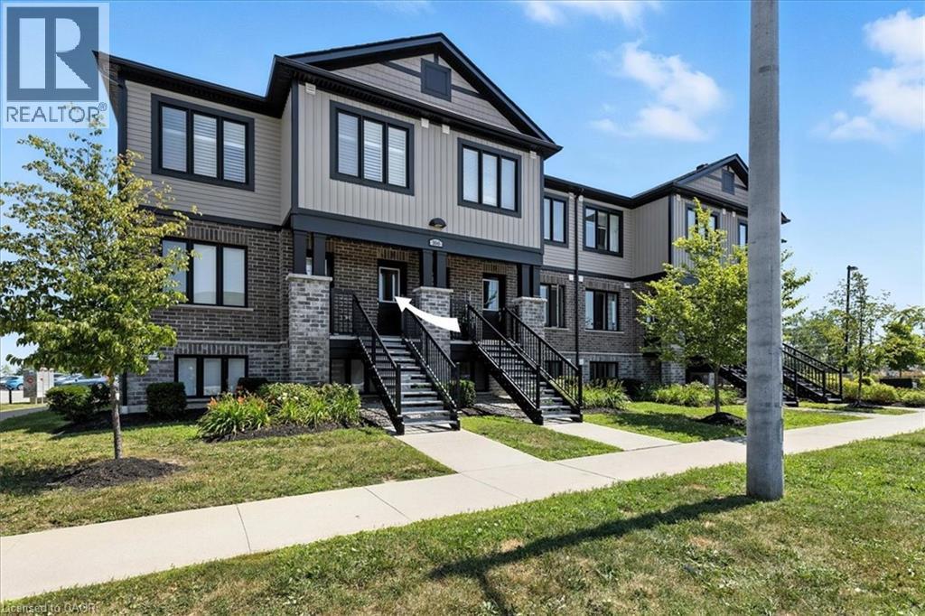 166 Rochefort Street Unit# B Property Photo 1