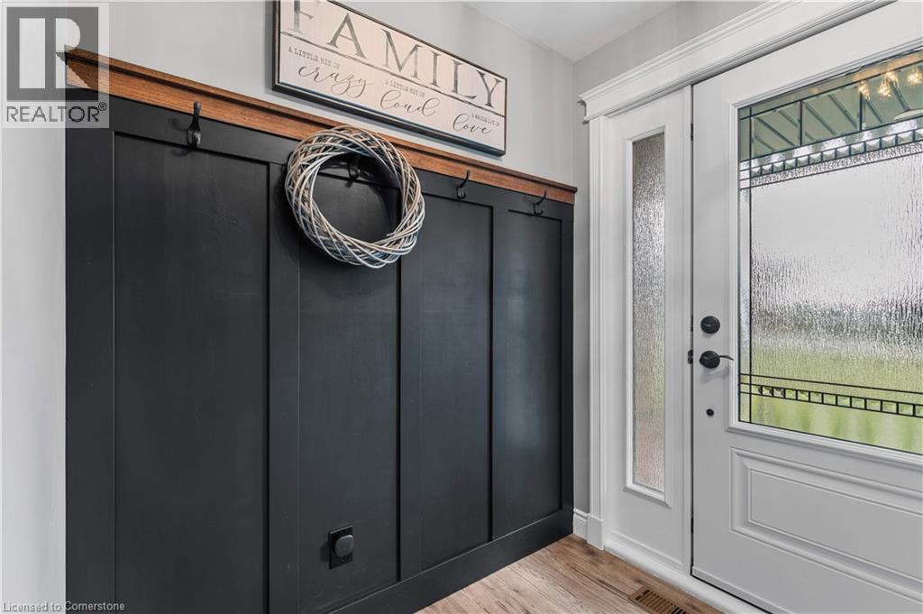 404996 Beaconsfield Road Property Photo 5