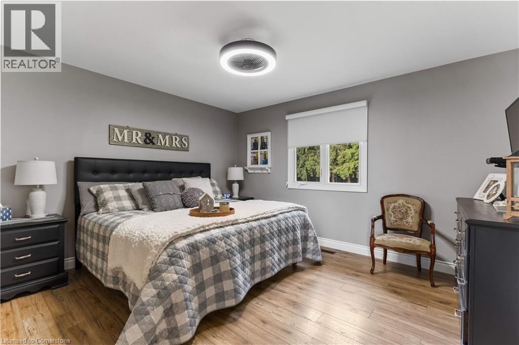 404996 Beaconsfield Road Property Photo 16