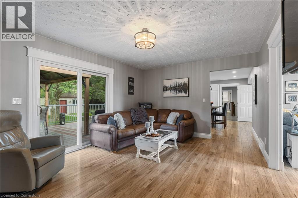 404996 Beaconsfield Road Property Photo 25