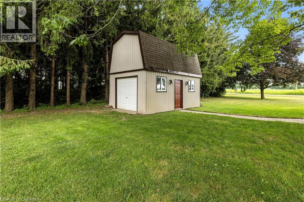 404996 Beaconsfield Road Property Photo 31