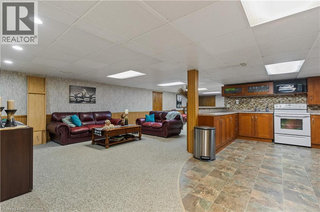 404996 Beaconsfield Road Property Photo 38