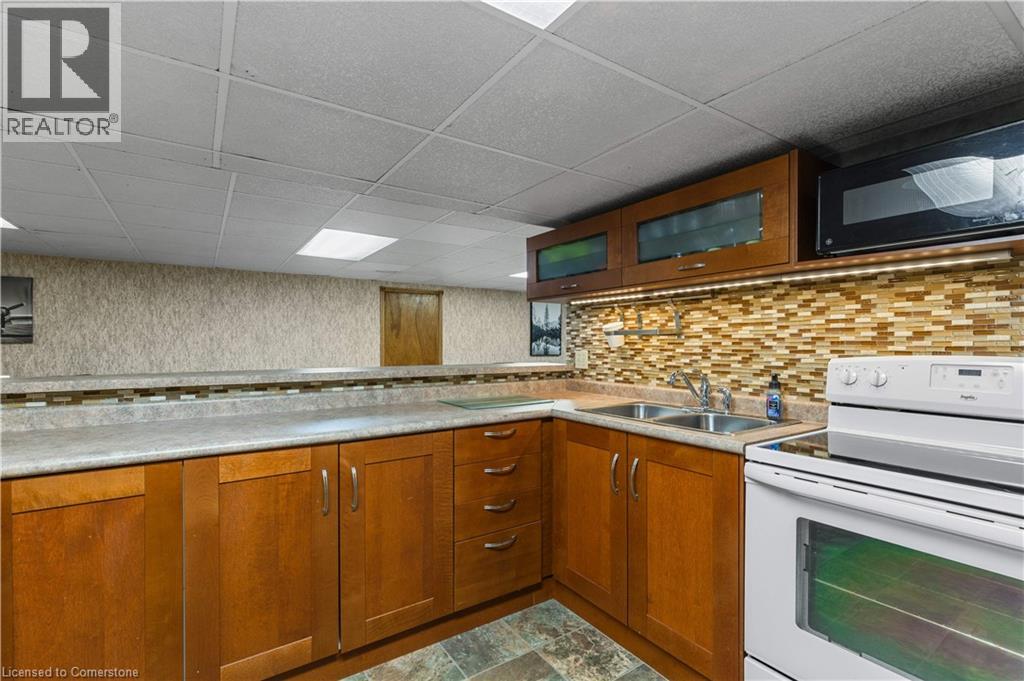 404996 Beaconsfield Road Property Photo 40