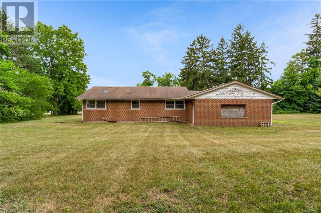 489 Memorial Drive Property Photo 5