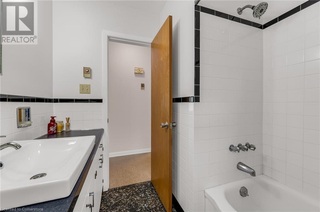 489 Memorial Drive Property Photo 17