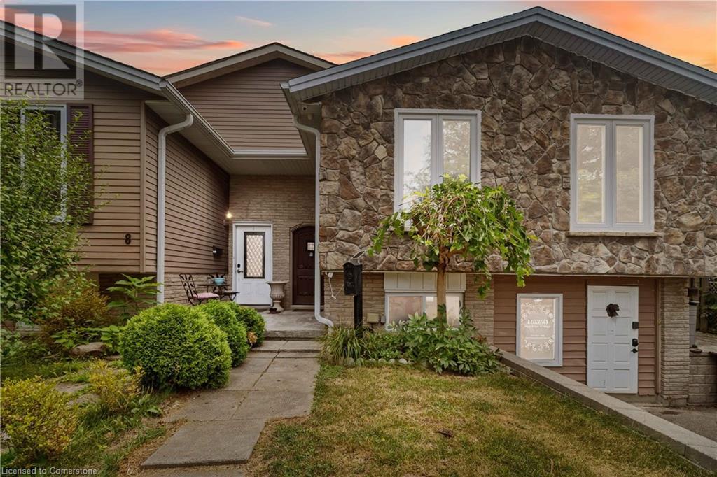 6 Equestrian Court Property Photo 1