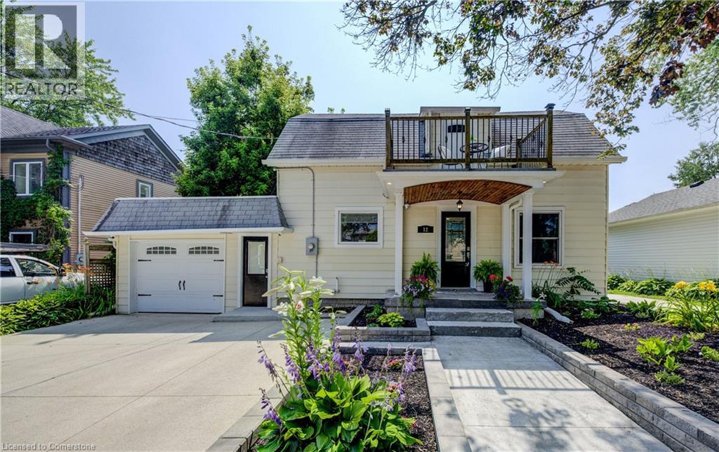 12 Queen Street Property Photo 1