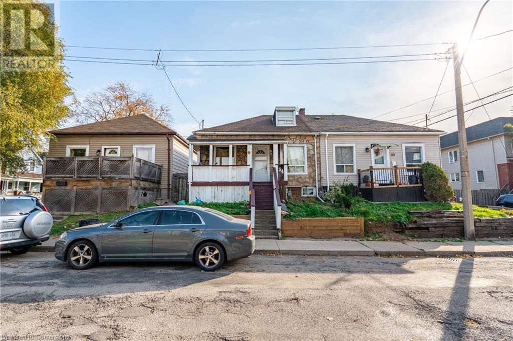 34 DOUGLAS Avenue