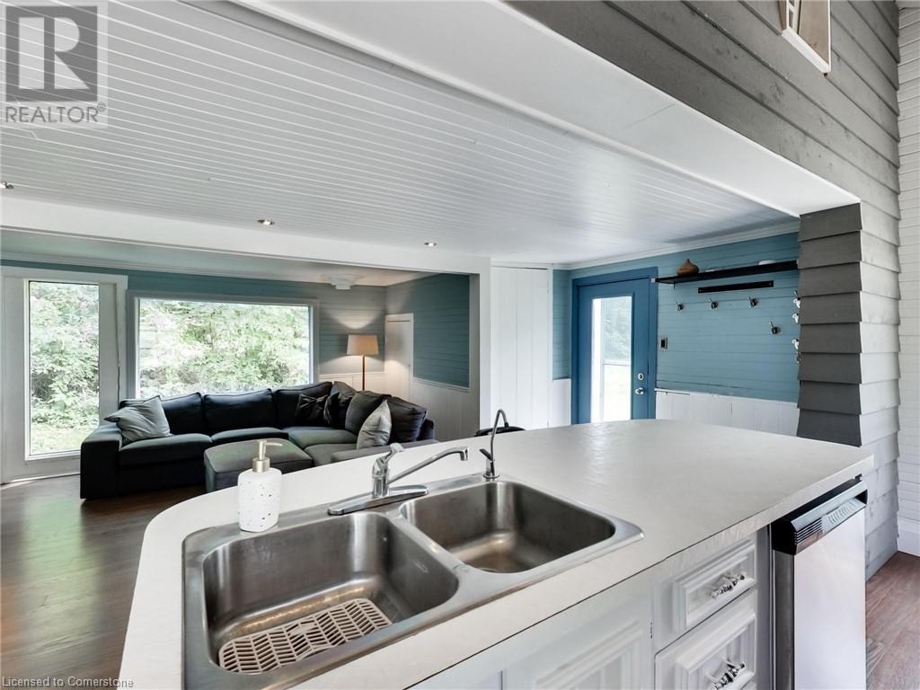 6142 Guelph Line Property Photo 11