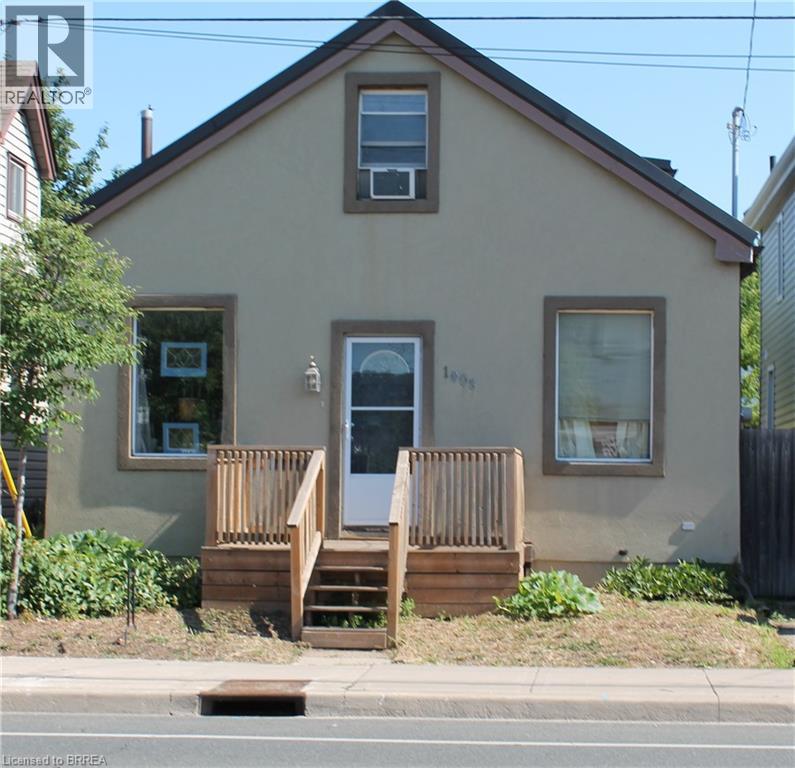1009 Cannon Street E Property Photo 1
