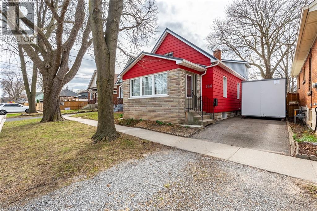 144 Dufferin Street Property Photo 1