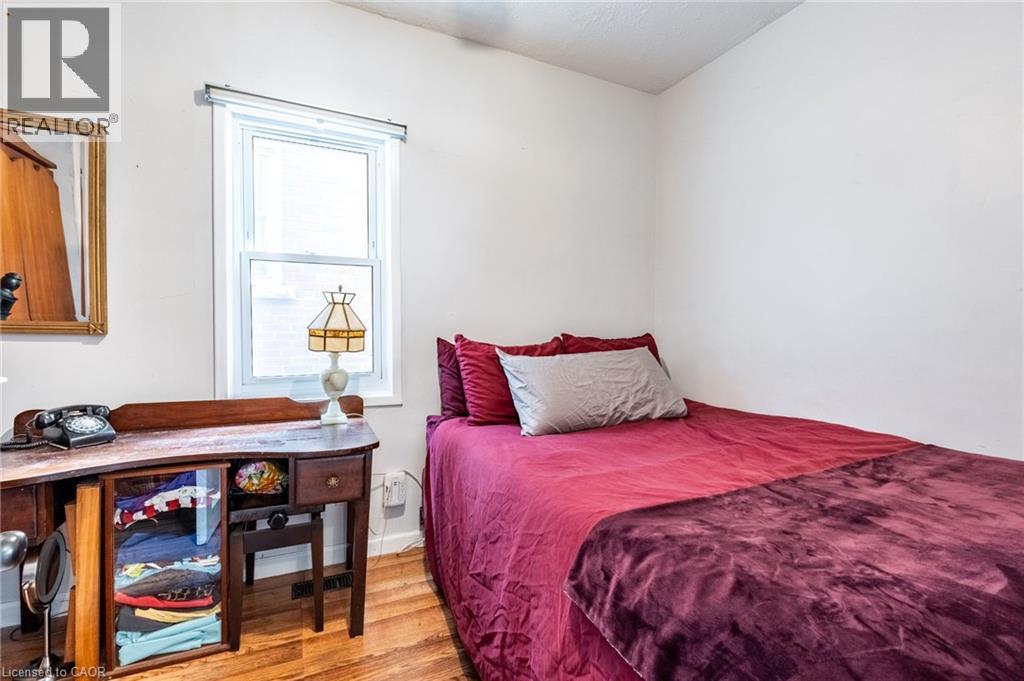 144 Dufferin Street Property Photo 14