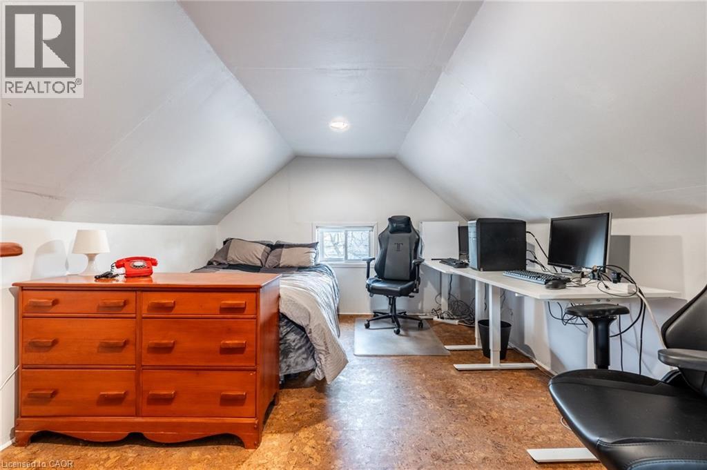 144 Dufferin Street Property Photo 21