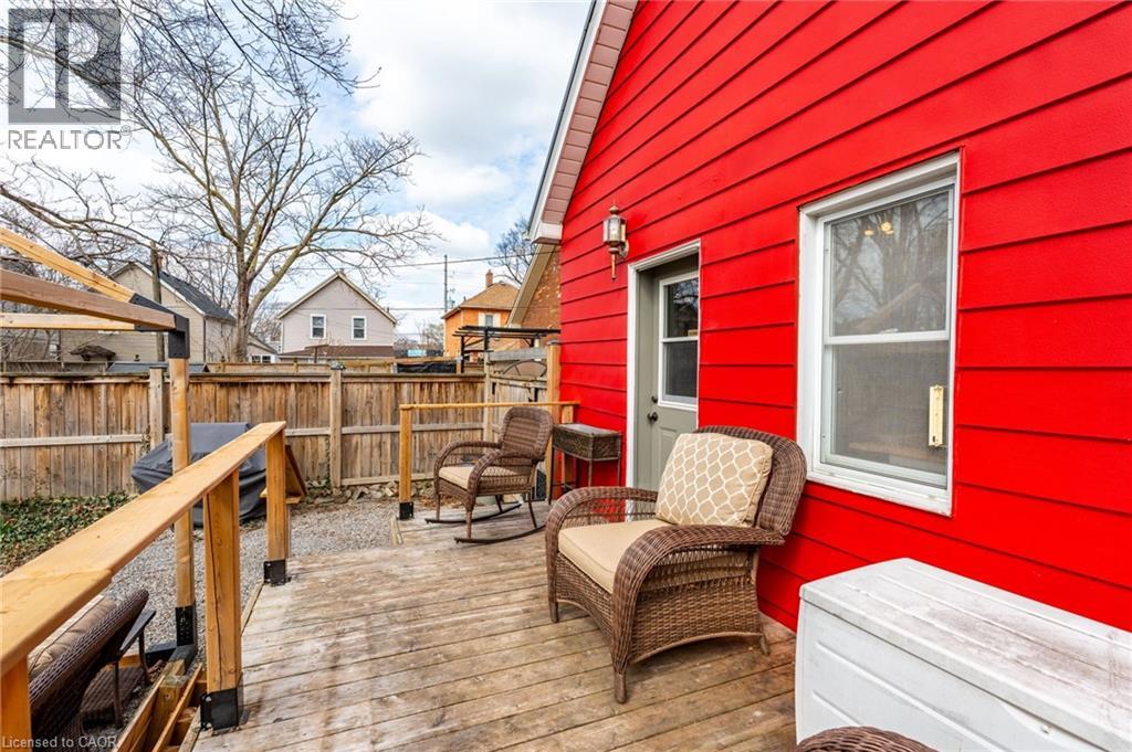 144 Dufferin Street Property Photo 24