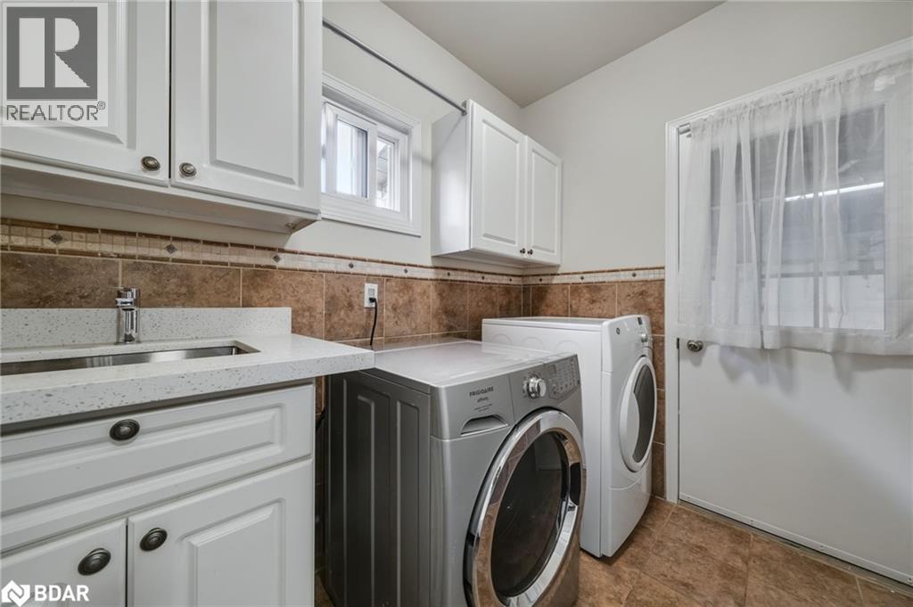 6 Milne Court Property Photo 27