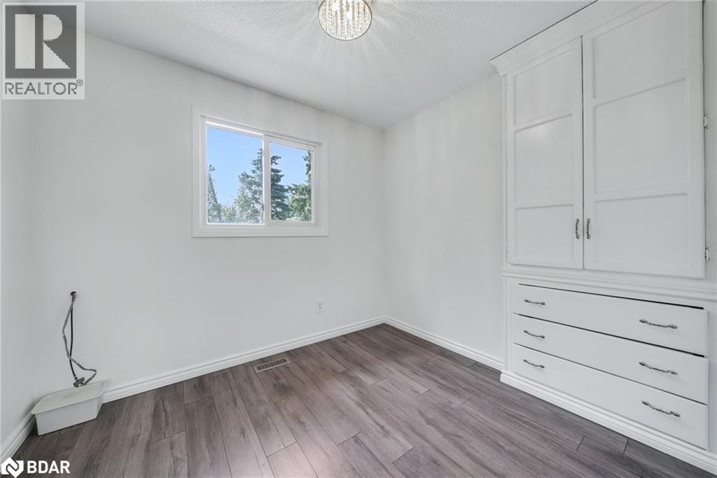 6 Milne Court Property Photo 29