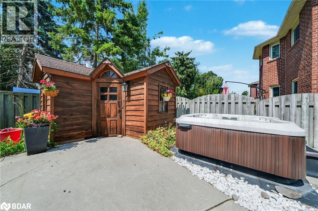 6 Milne Court Property Photo 43