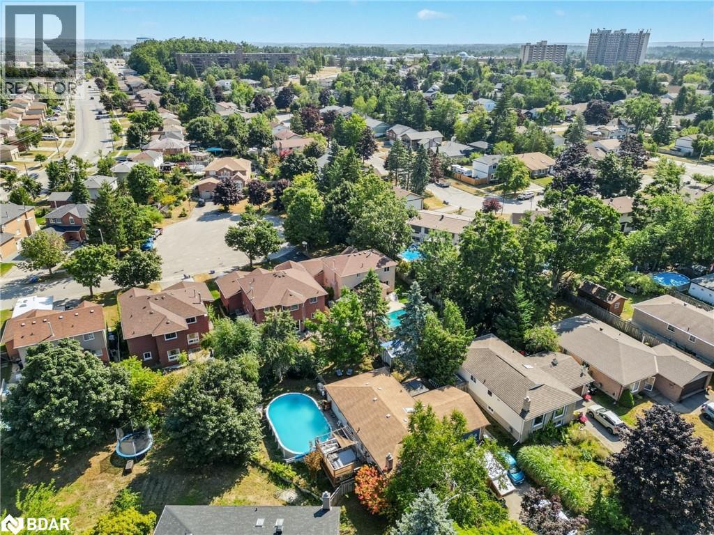 6 Milne Court Property Photo 47