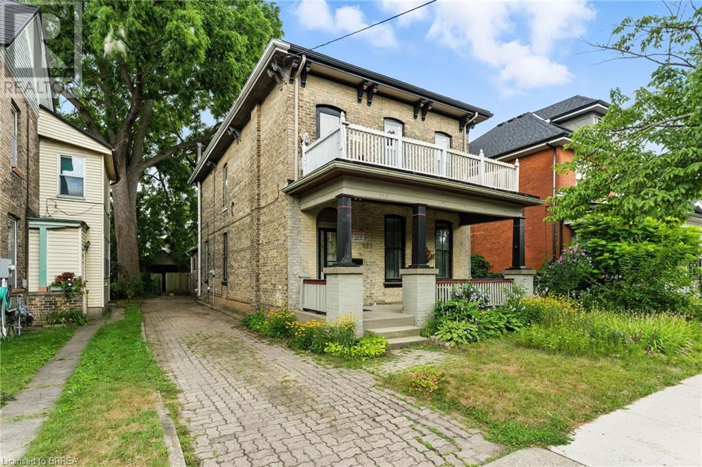 323 Dalhousie Street Property Photo 1