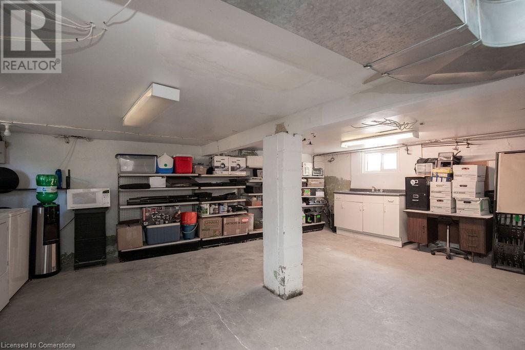 664 Upper James Street Property Photo 29