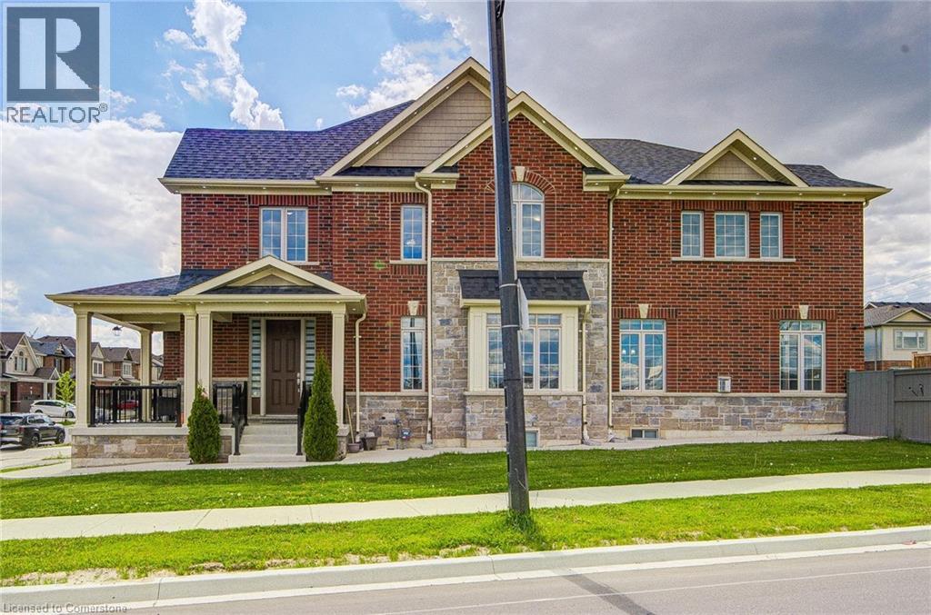 2 William Dunlop Street Property Photo 1