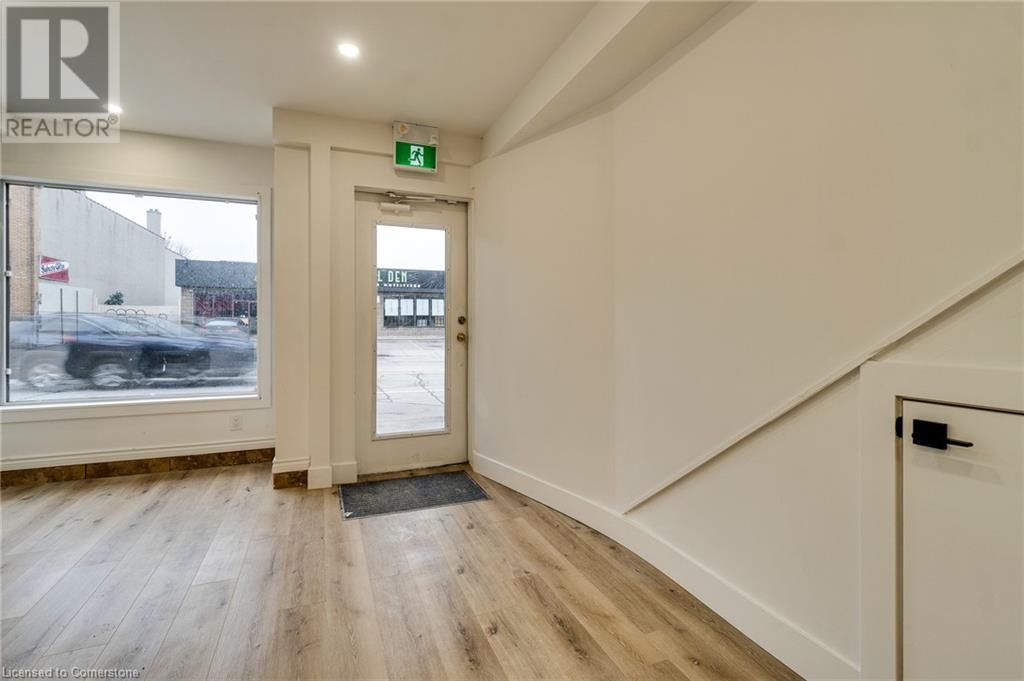 18 Barton Street E Property Photo 14