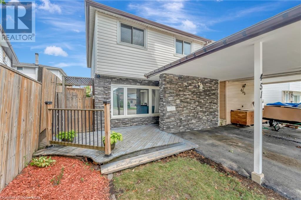 451 Pinetree Crescent Property Photo 1
