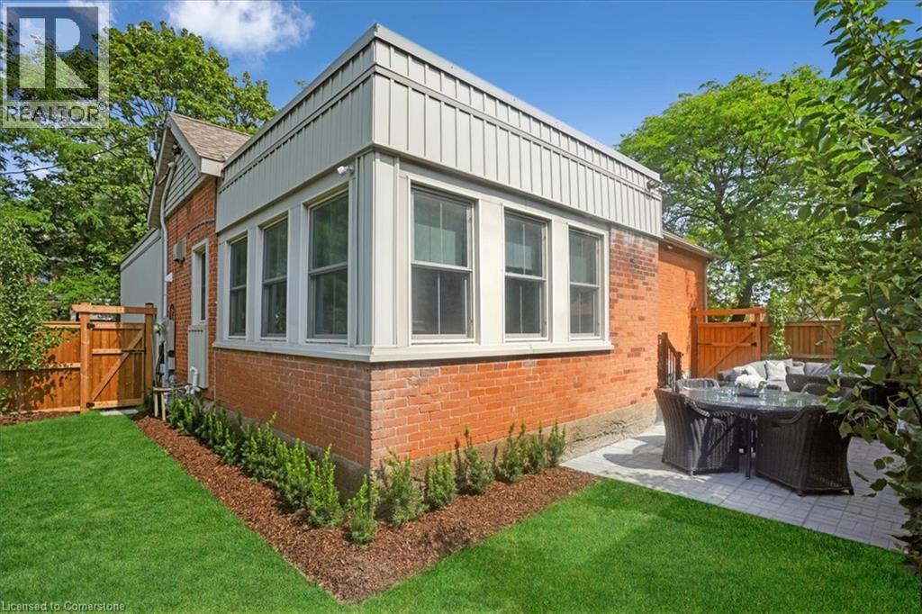 524 Locust Street Property Photo 33