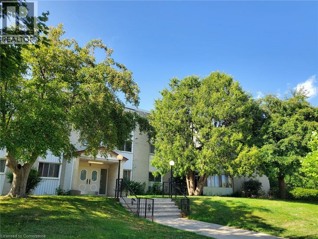6 WALTON Avenue Unit# 104