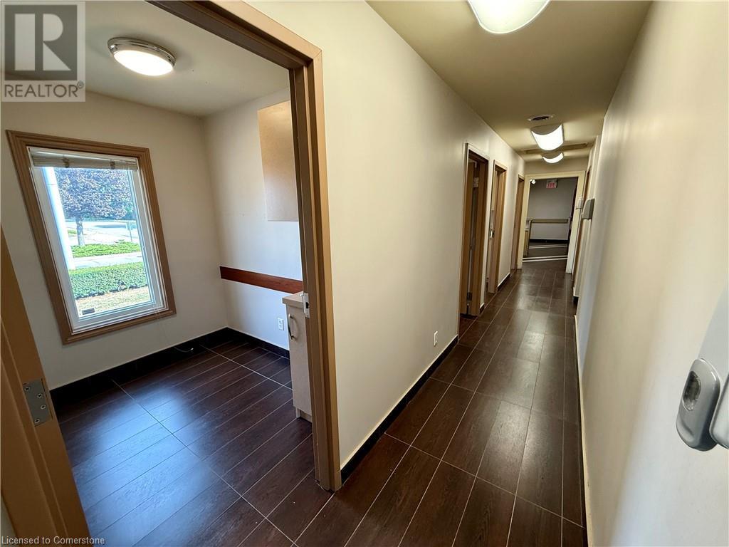 906 Brant Street Property Photo 9