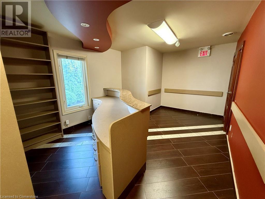 906 Brant Street Property Photo 15