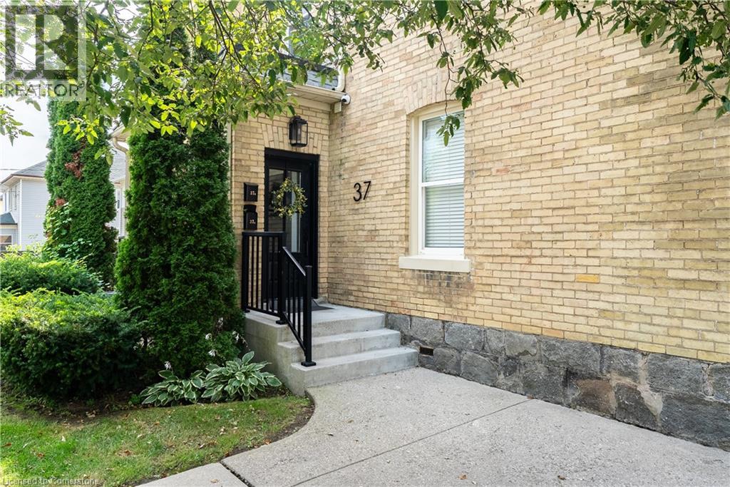 37b Victoria Avenue Property Photo 1