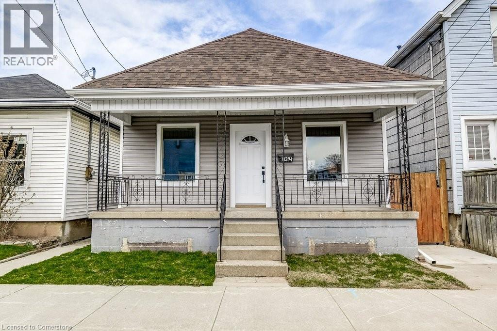 1039 1/2 Cannon Street E Property Photo 1