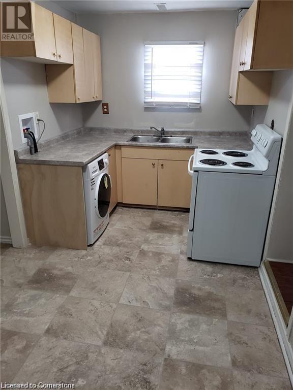 205 Kenilworth Avenue N Unit# 1 Property Photo 1