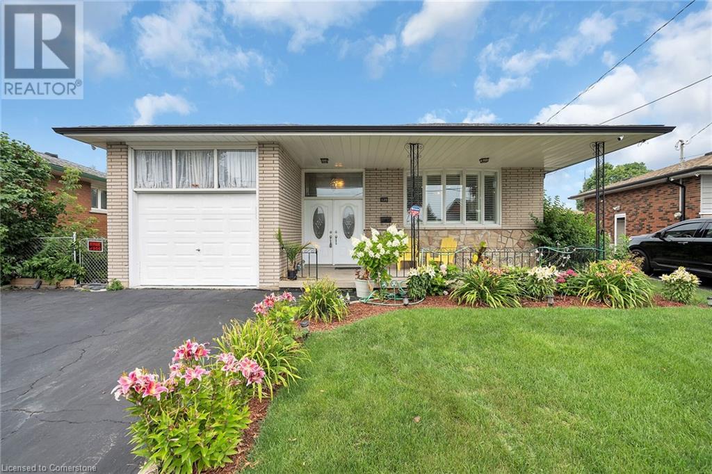 139 Nugent Drive Property Photo 1