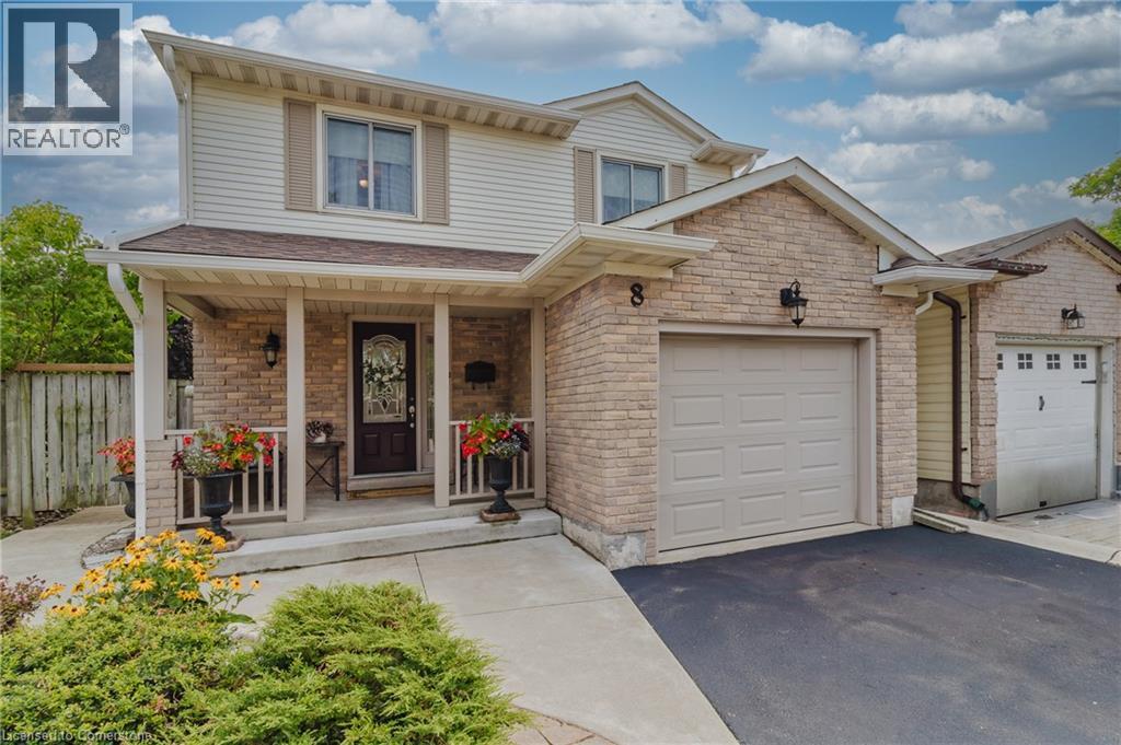 8 Viva Court Property Photo 1