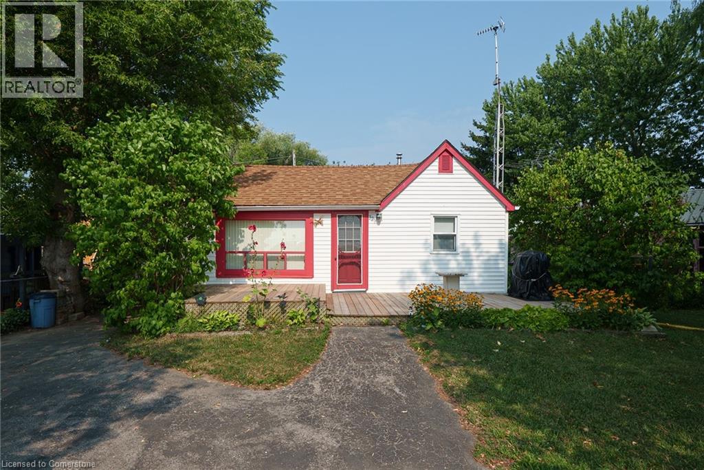 329 Blue Water Parkway Property Photo 1