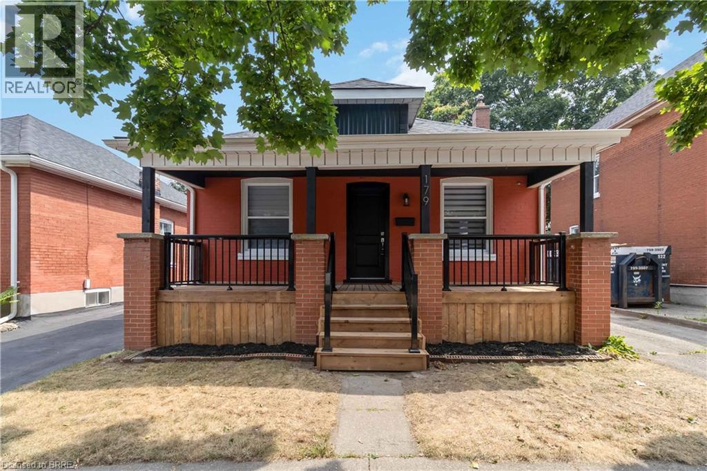 179 Grey Street Property Photo 1