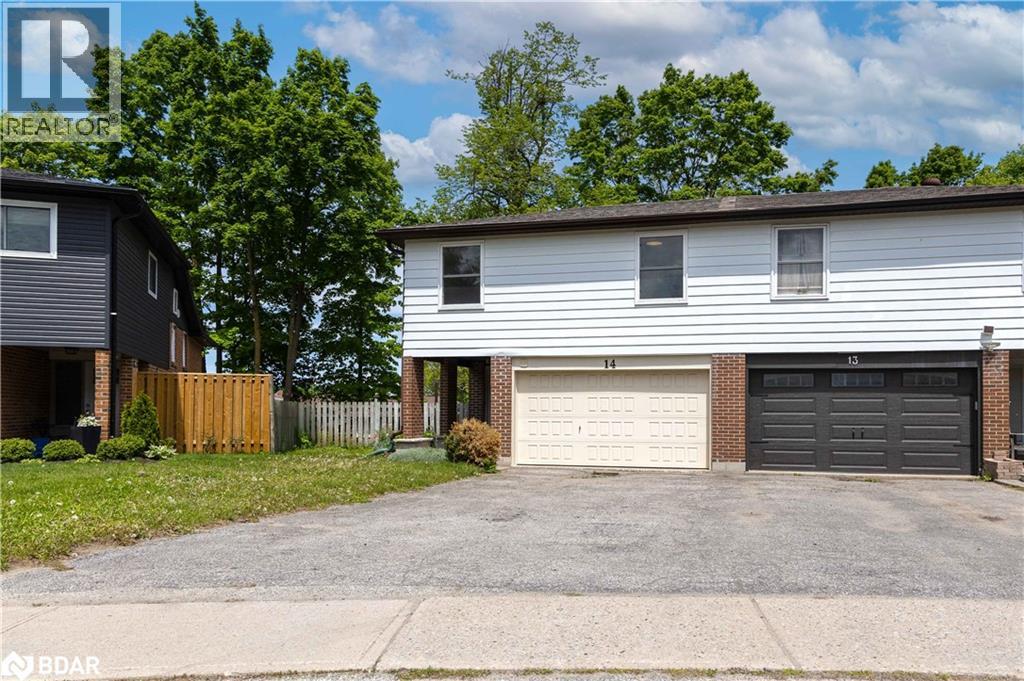 14 Ashdale Court Unit# Main/upper Level Property Photo 1