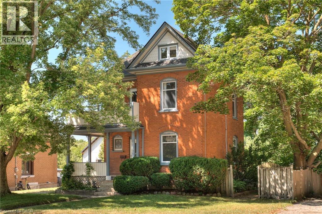 26 Arthur Street N Property Photo 1