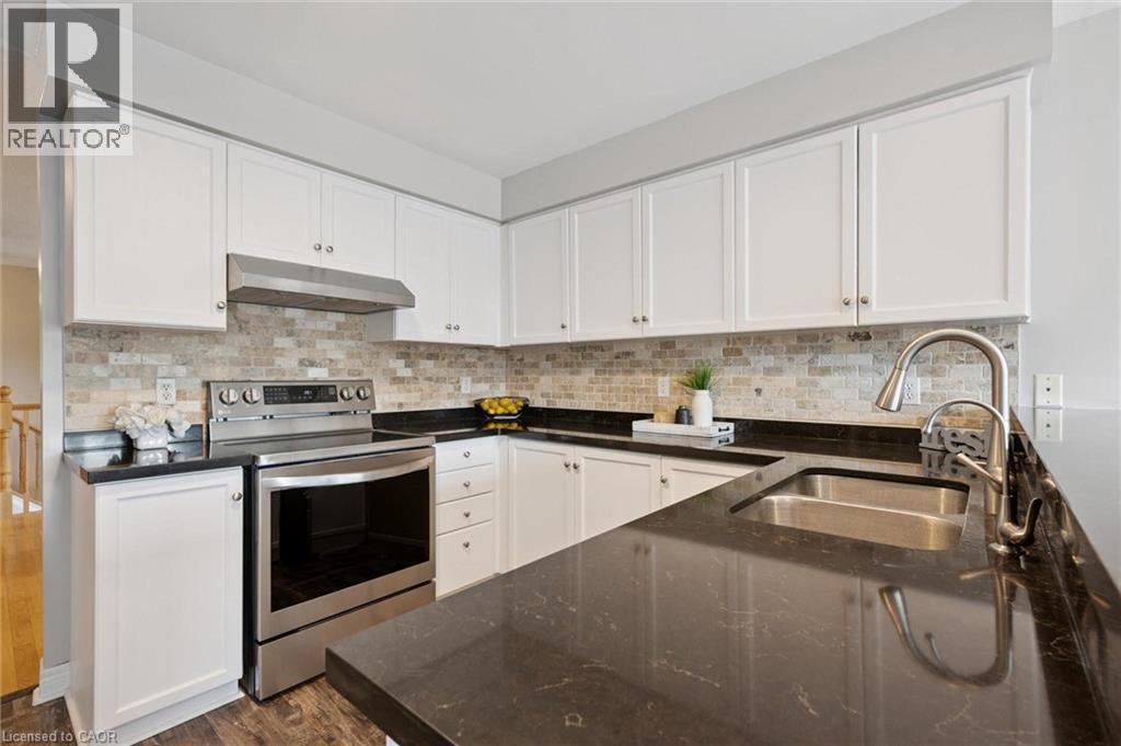 98 Schroder Crescent Property Photo 9